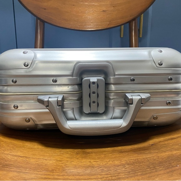 Rimowa - Picture 2 of 10